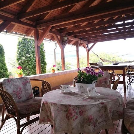 Kara Apartman Odorheiu Secuiesc Zewnętrze zdjęcie