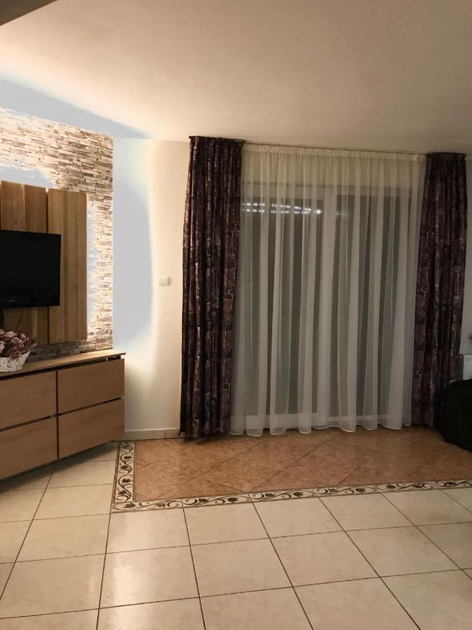 Kara Apartman Odorheiu Secuiesc Zewnętrze zdjęcie